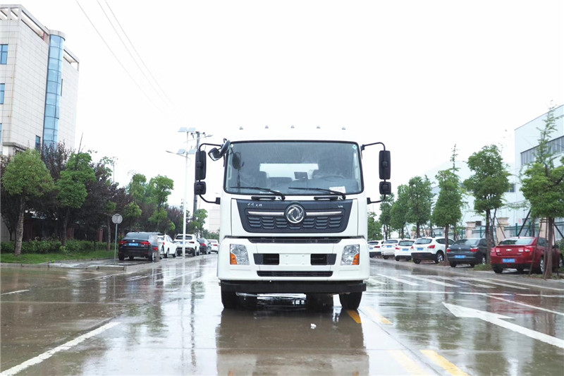 東風(fēng)天龍后八輪20噸噴霧車，國(guó)六綠化噴灑車