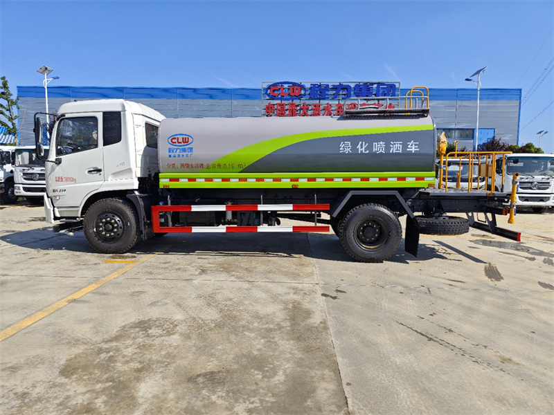 國(guó)六12-14方東風(fēng)天錦灑水車(chē)