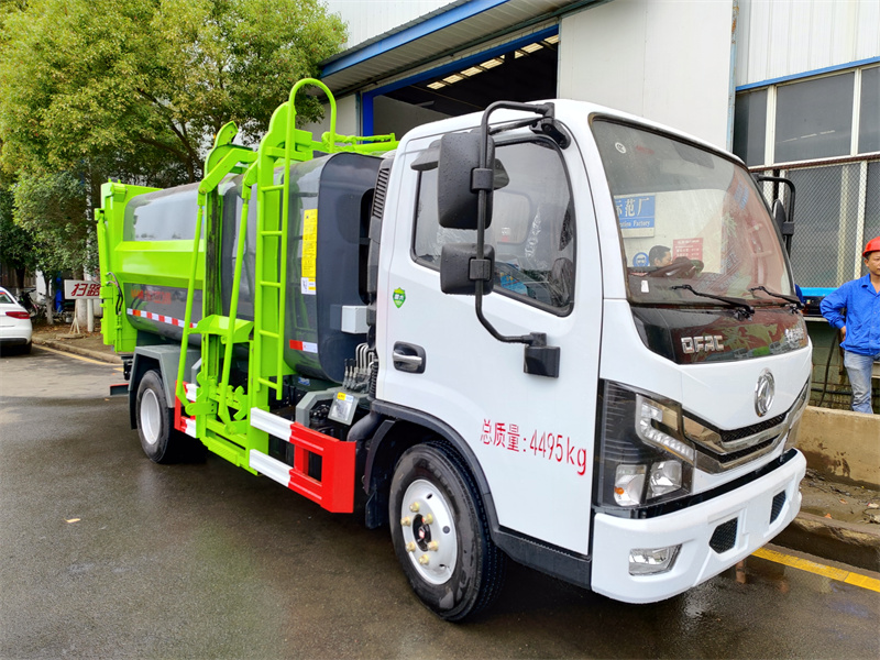 國六7方 藍牌東風(fēng)D6 側(cè)裝壓縮垃圾車